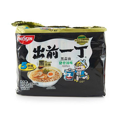 Nissin Black Garlic Oil Pork Flavour Soup Noodles 